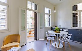 Boutique Patio Apartments Next To Rothschild Blvd